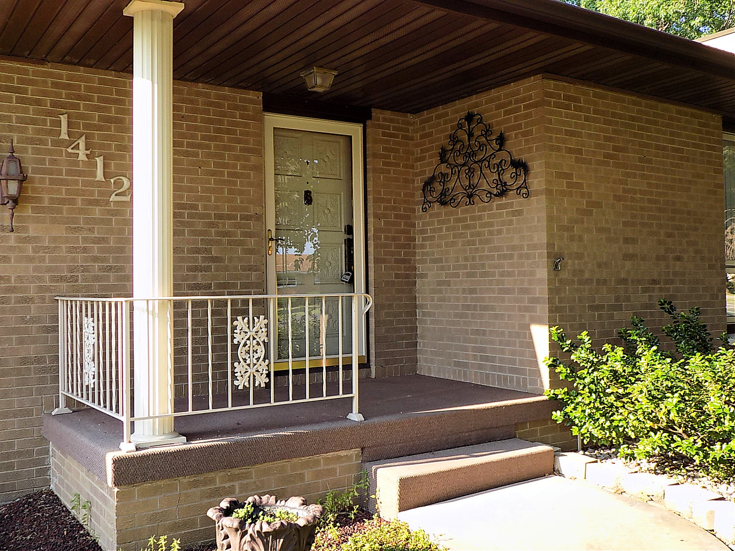 1412 Sharon Road Streator, IL 61364 - Photo 2 of 45