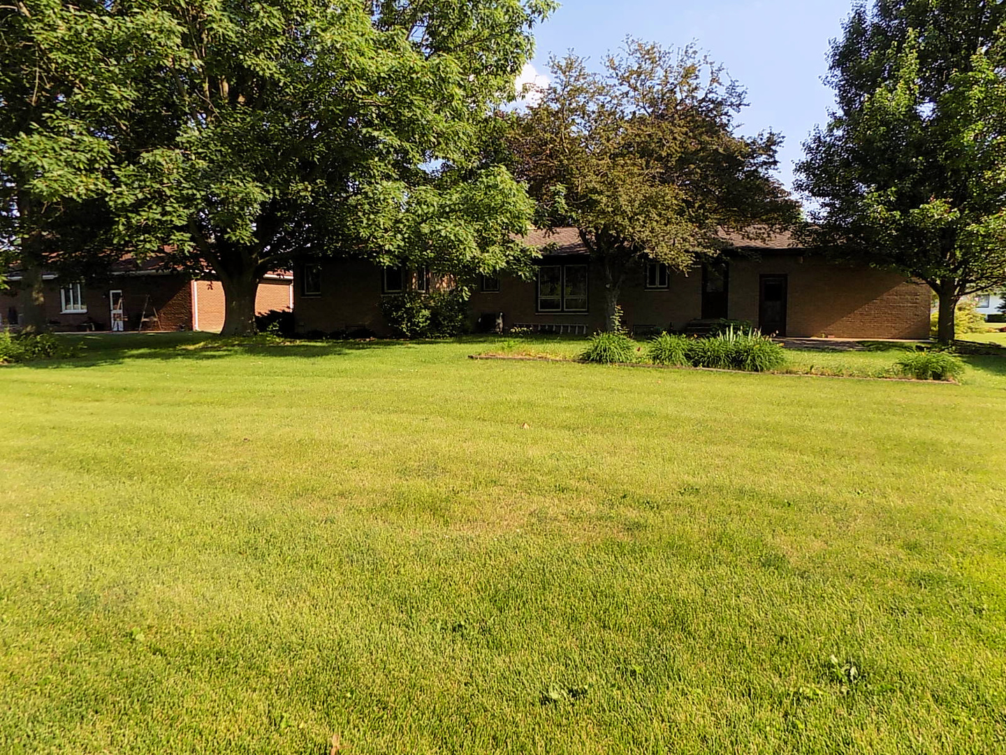 1412 Sharon Road Streator, IL 61364 - Photo 5 of 45