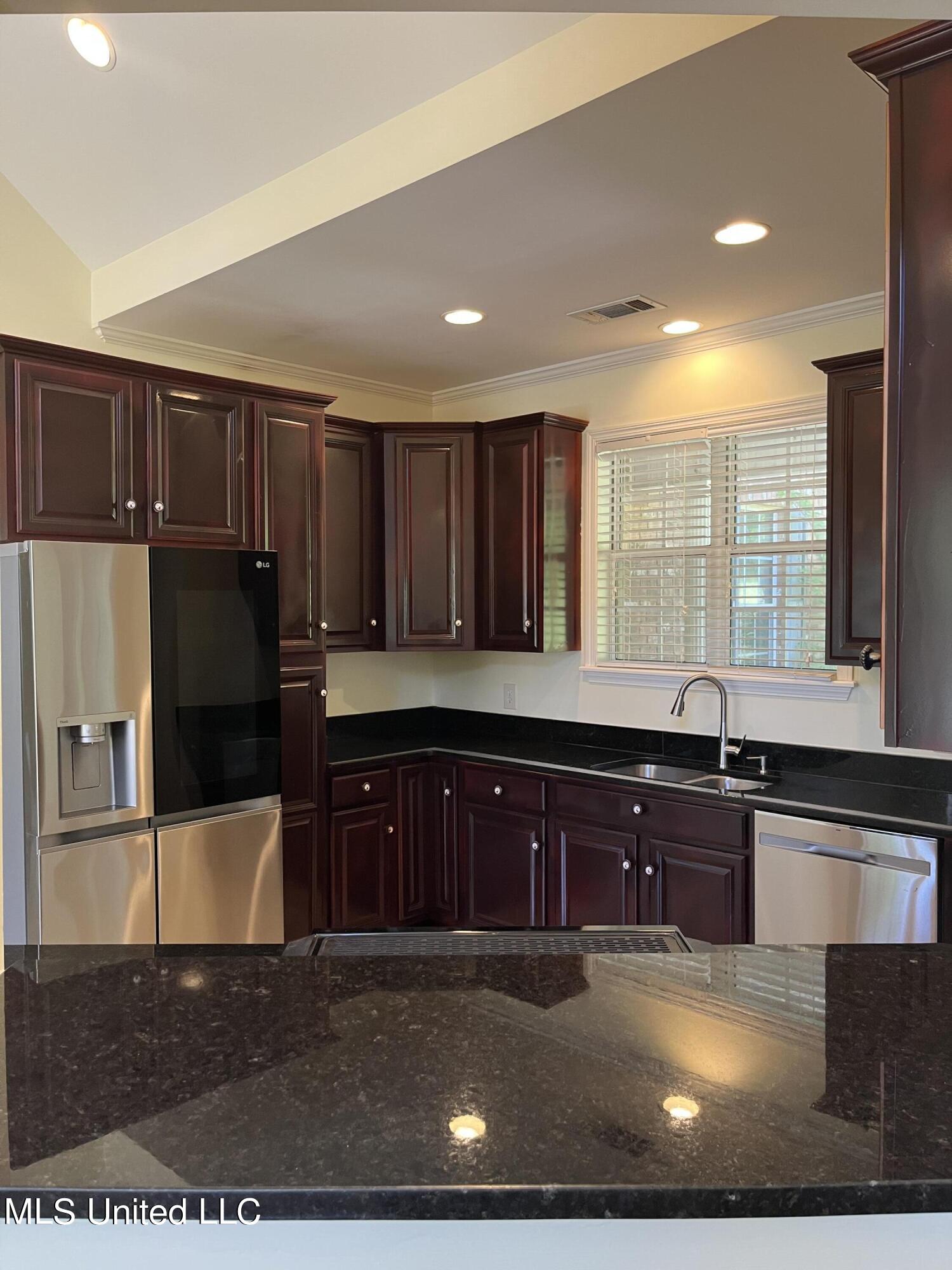178 Joiner Road Batesville, MS 38606 - Photo 6 of 38 Kitchen pic 4