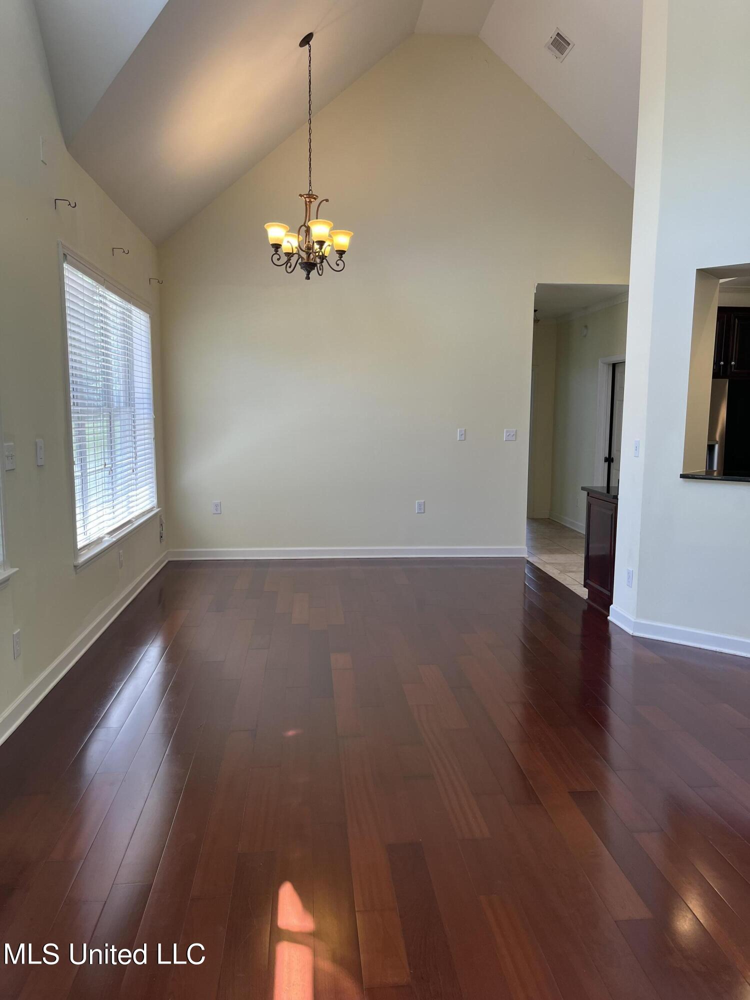 178 Joiner Road Batesville, MS 38606 - Photo 8 of 38 Dining