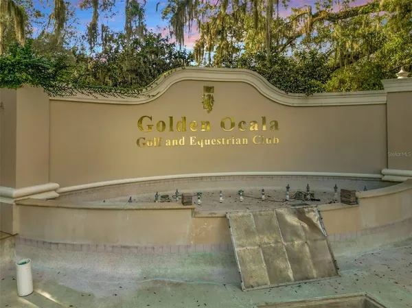 a view of a entryway door of the house