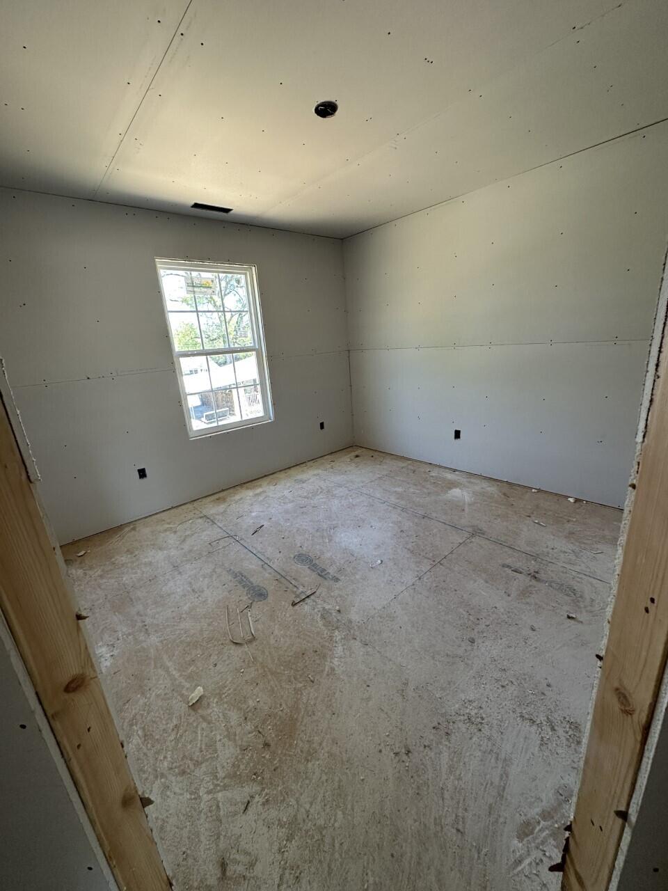 1605 Barry Road Chattanooga, TN 37412 - Photo 9 of 29 thumbnail_IMG_3309