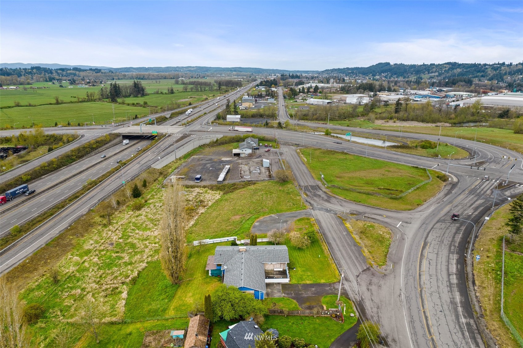 1652 Bishop Road Chehalis, WA 98532 - Photo 31 of 31 an aerial view of a house with a swimming pool