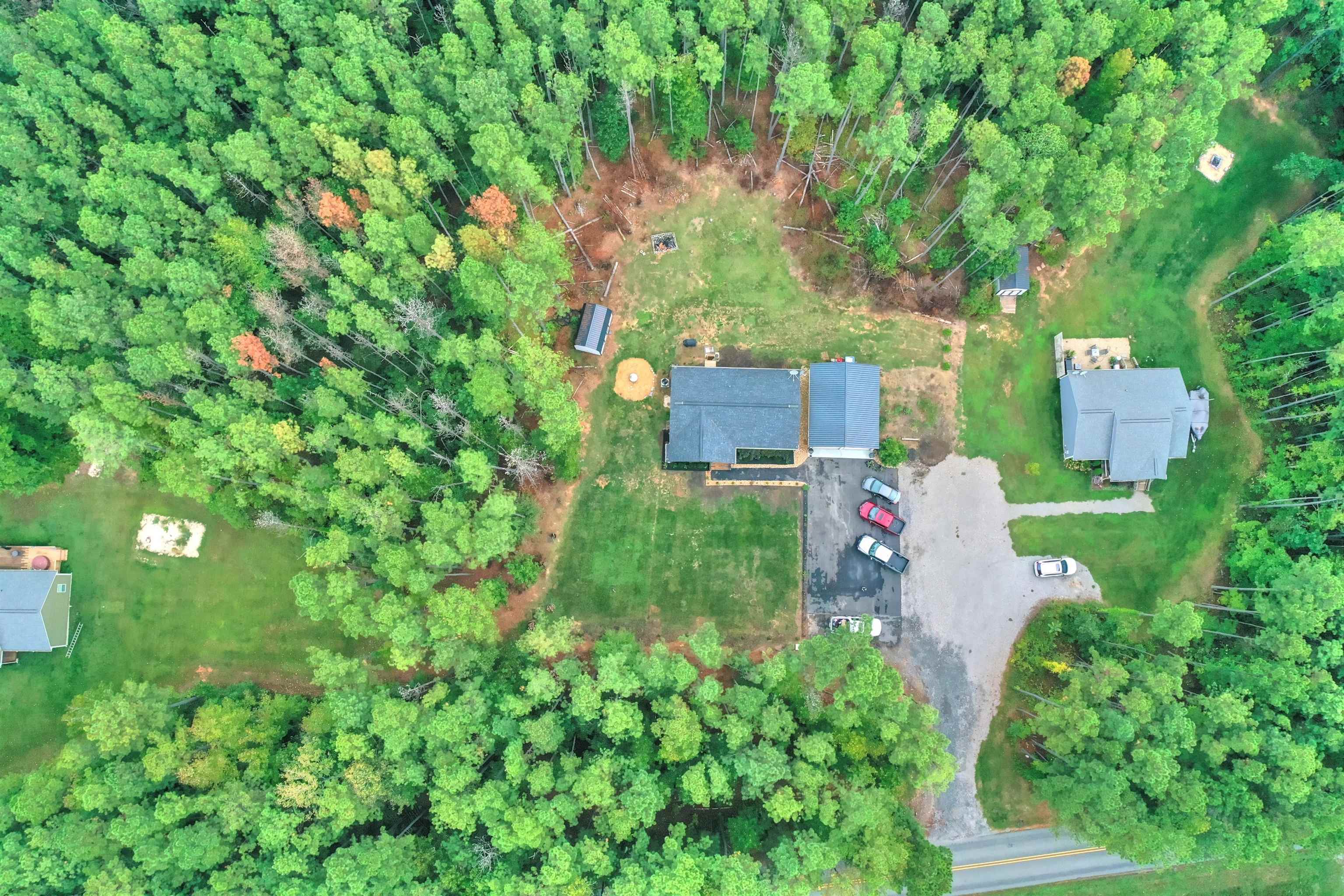 2635 Bumpass Road Bumpass, VA 23024 - Photo 13 of 38 a view of a garden with plants