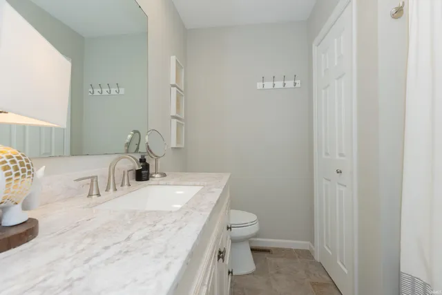 $315,000 | 709 Cypress Street, Newburgh, IN 47630