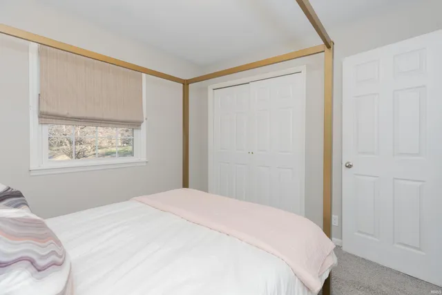 $315,000 | 709 Cypress Street, Newburgh, IN 47630