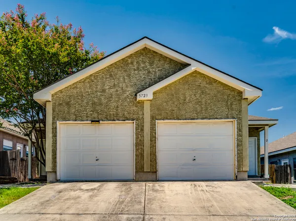 $1,225 | 5723 Golf Heights, Unit 1, San Antonio, TX 78244