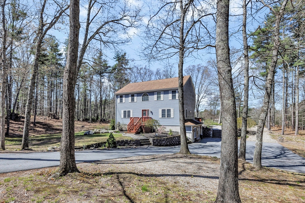 331 Braley Hill Road Rochester, MA 02770 - Photo 3 of 42
