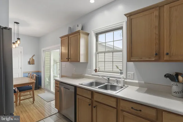 $219,900 | 1976 Ashley Drive, Chambersburg, PA 17201