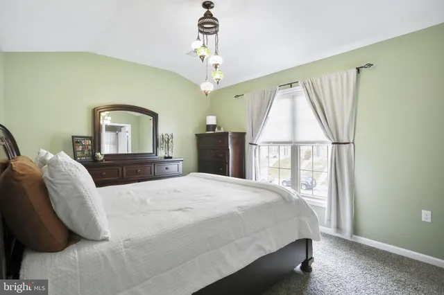 $219,900 | 1976 Ashley Drive, Chambersburg, PA 17201