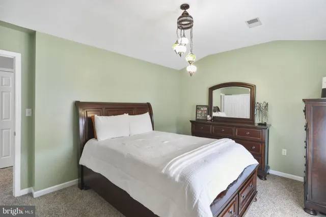 $219,900 | 1976 Ashley Drive, Chambersburg, PA 17201