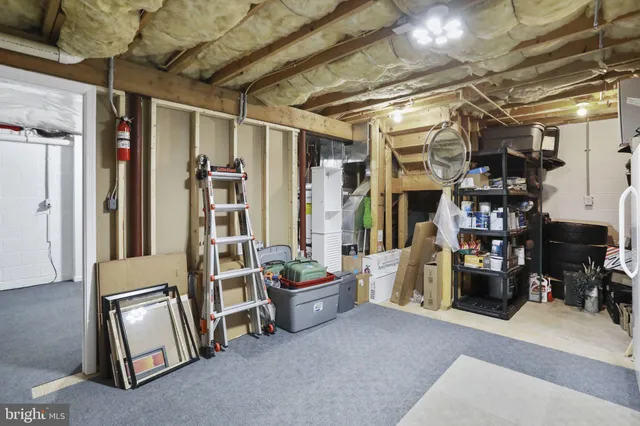 $219,900 | 1976 Ashley Drive, Chambersburg, PA 17201