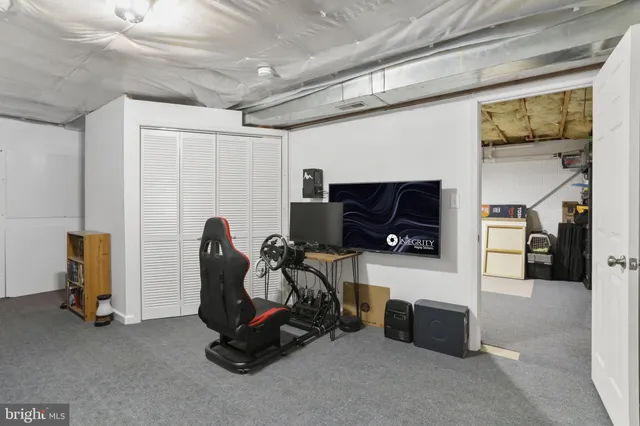 $219,900 | 1976 Ashley Drive, Chambersburg, PA 17201