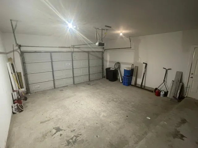 a view of entryway with a front door