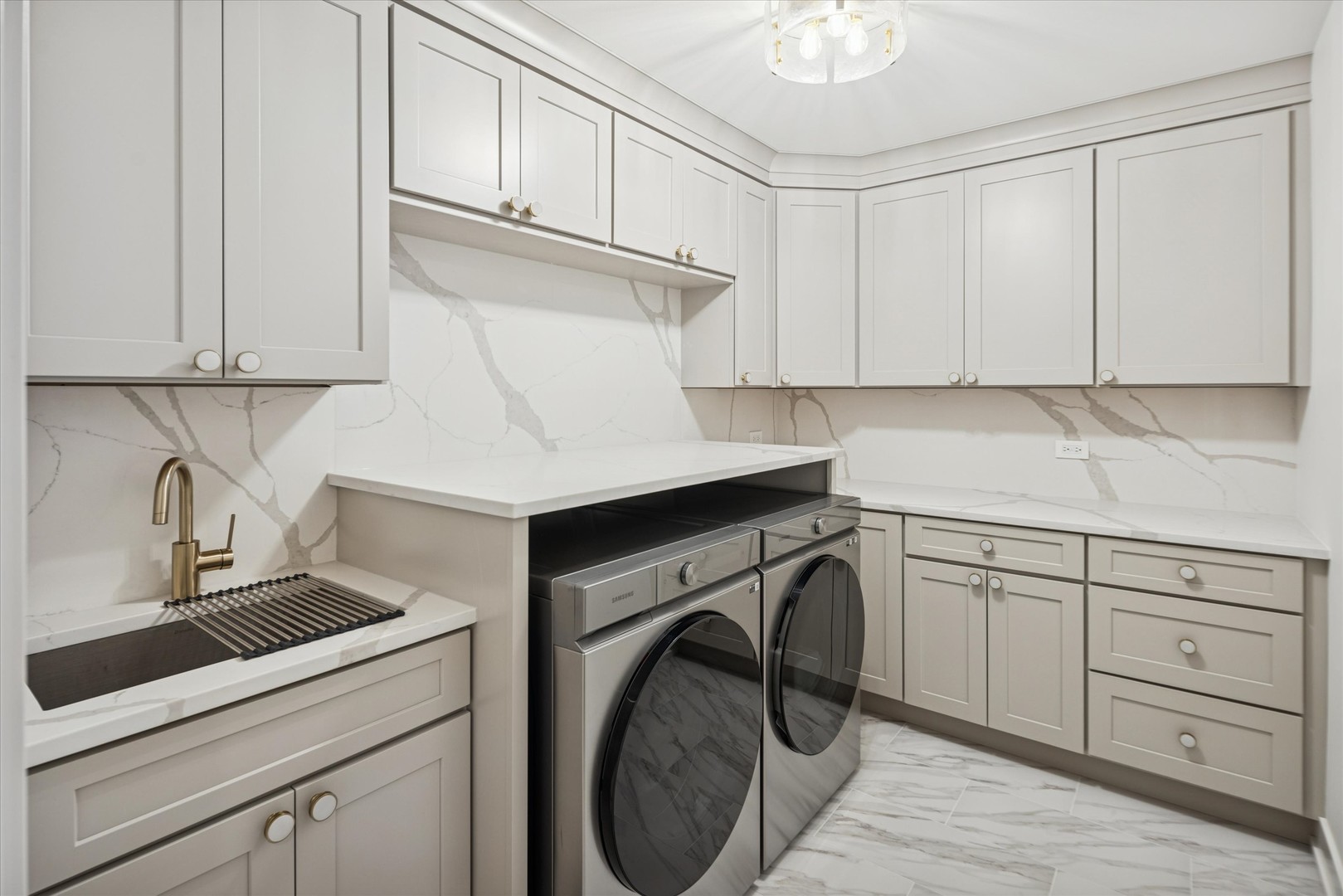 284 Highland Avenue Elmhurst, IL 60126 - Photo 20 of 32