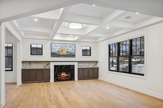 $1,599,900 | 284 Highland Avenue, Elmhurst, IL 60126