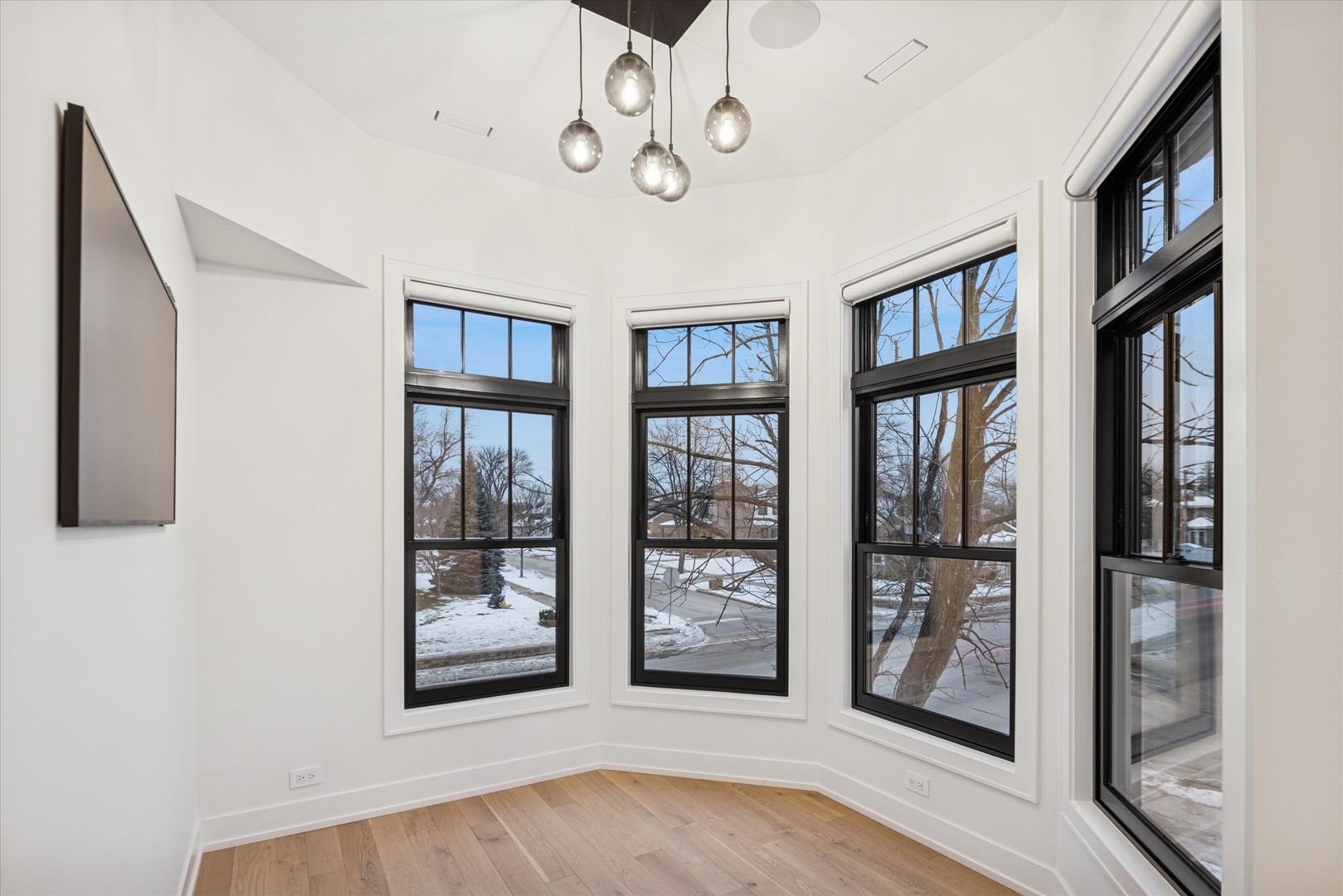 284 Highland Avenue Elmhurst, IL 60126 - Photo 10 of 32