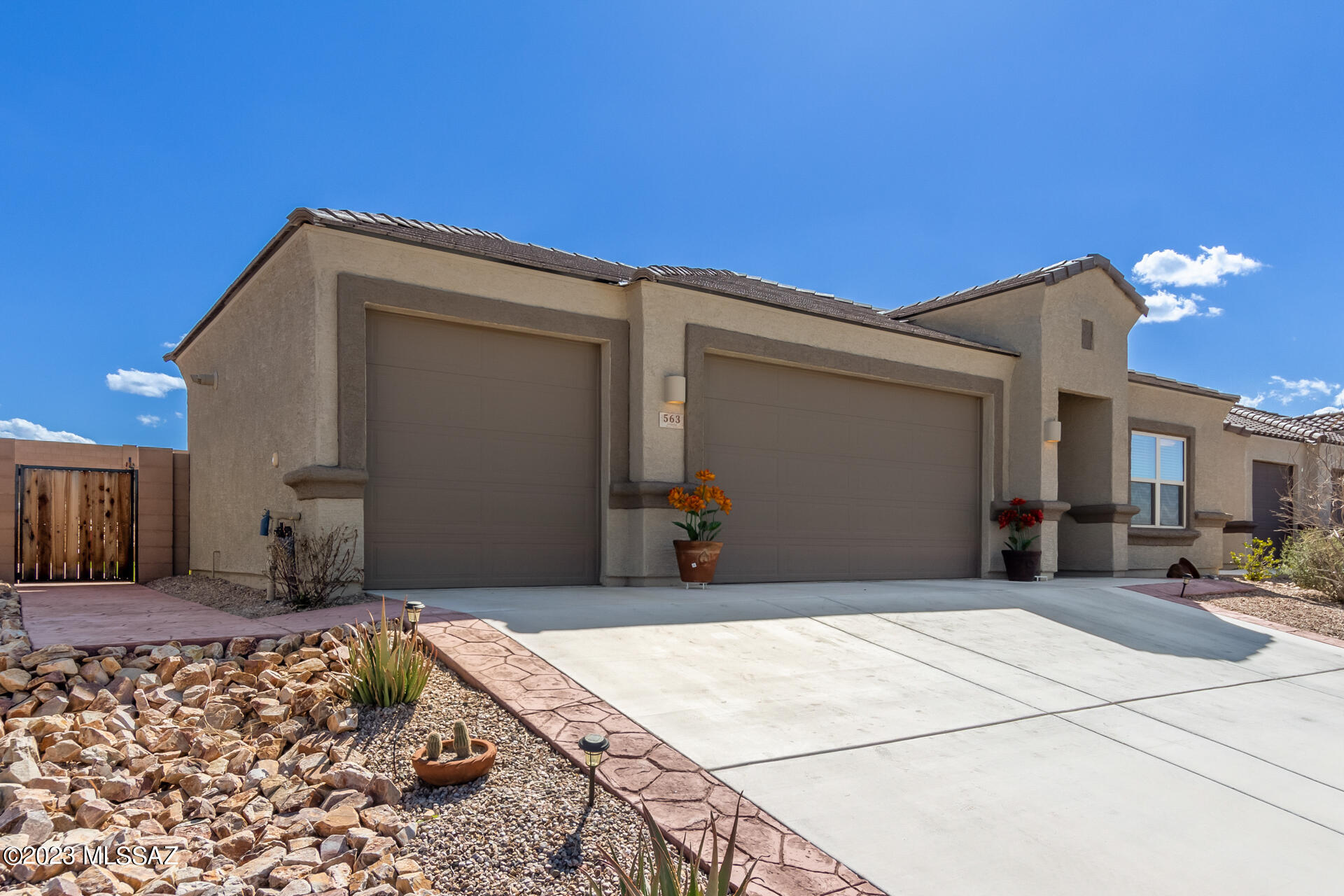 563 West Weldon Street Vail, AZ 85641 - Photo 4 of 36