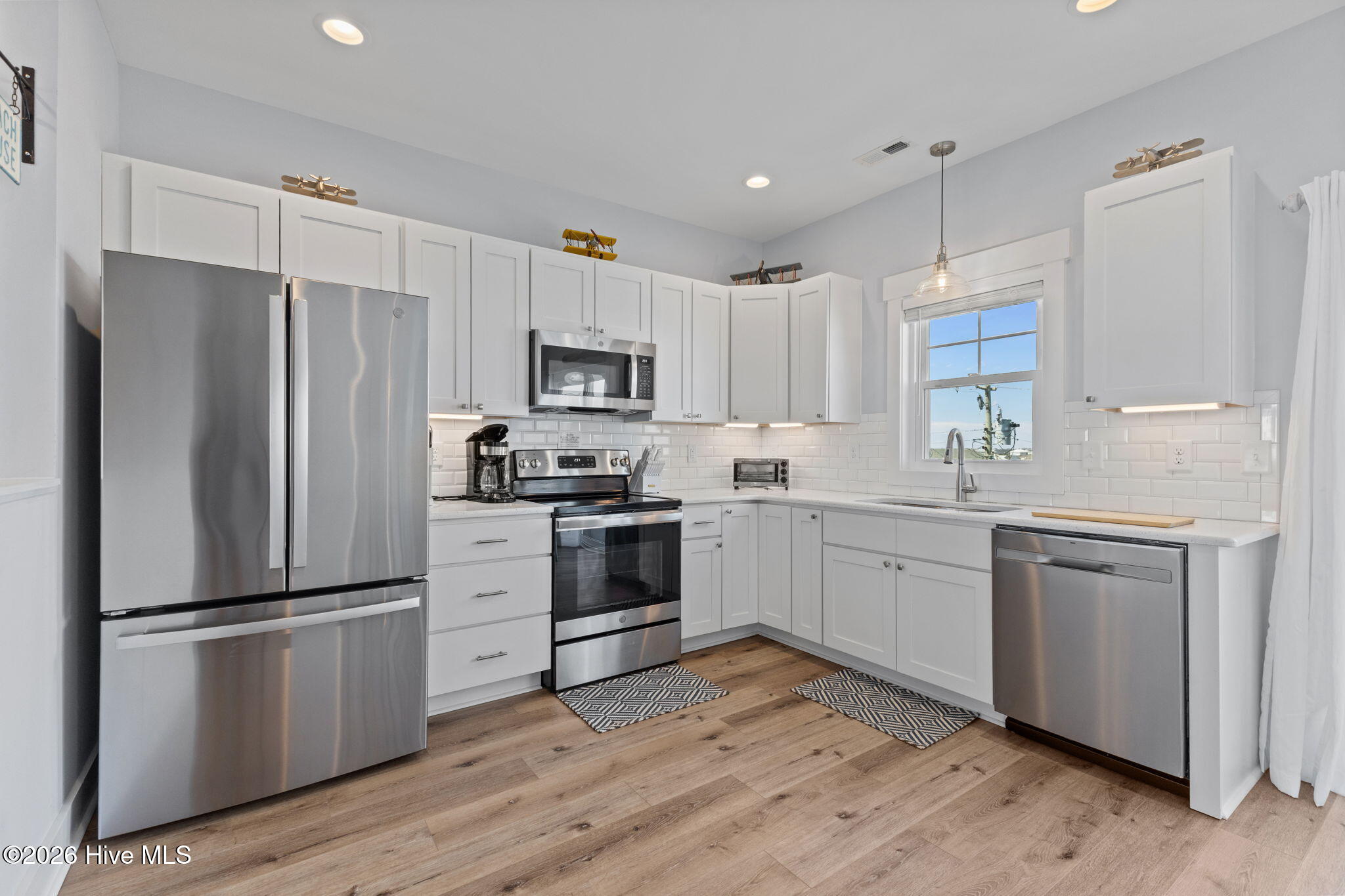 108 West Terminal Boulevard, Unit B Atlantic Beach, NC 28512 - Photo 25 of 56 25-web-or-mls-1S3A4852