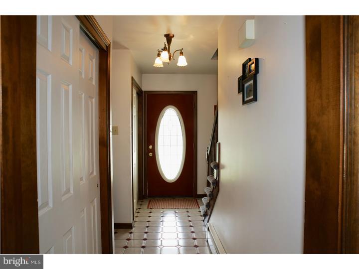 3302 Coventryville Road Pottstown, PA 19465 - Photo 21 of 21 Foyer