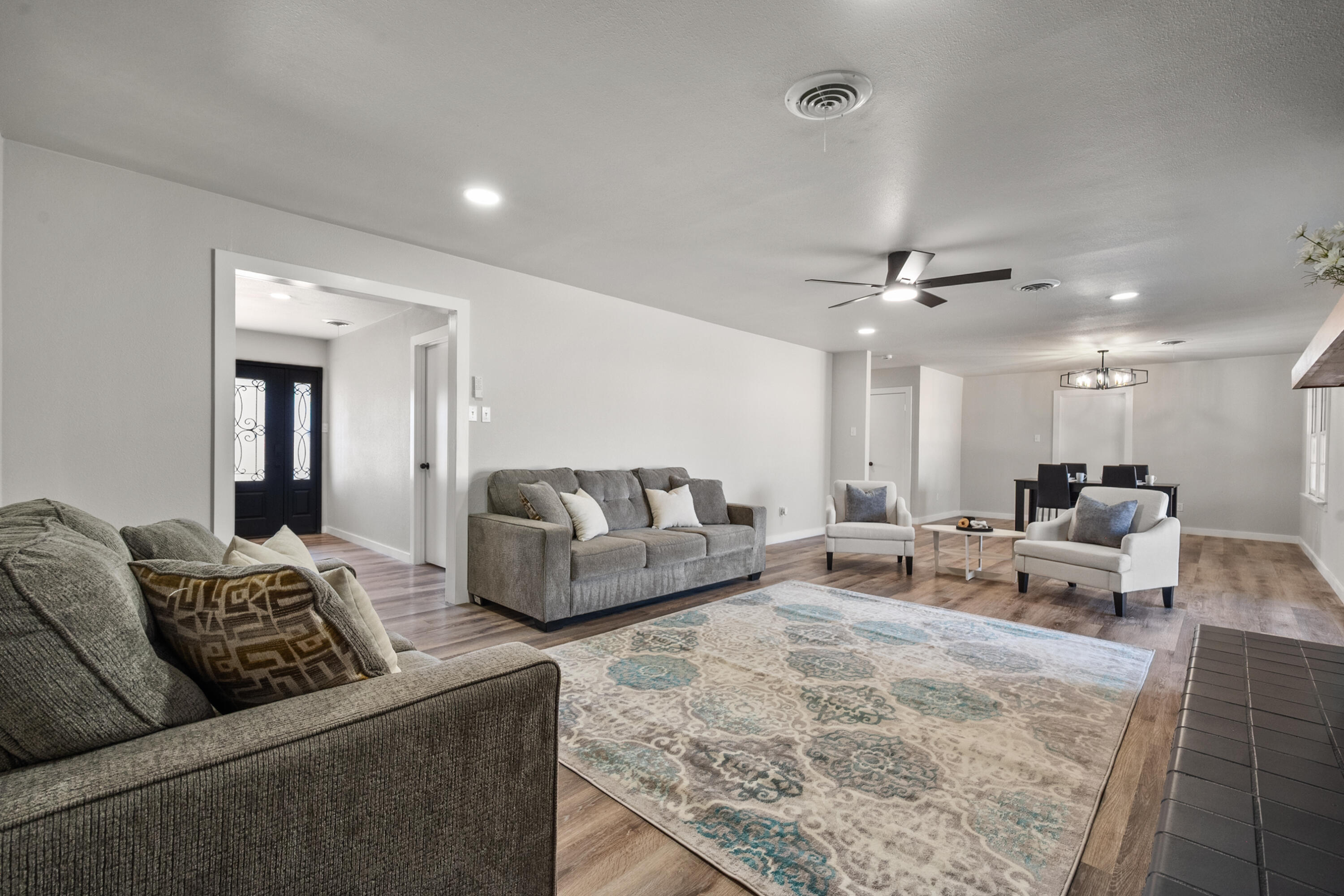 5426 28th Street Lubbock, TX 79407 - Photo 5 of 30 5426 28th_5613 (21)