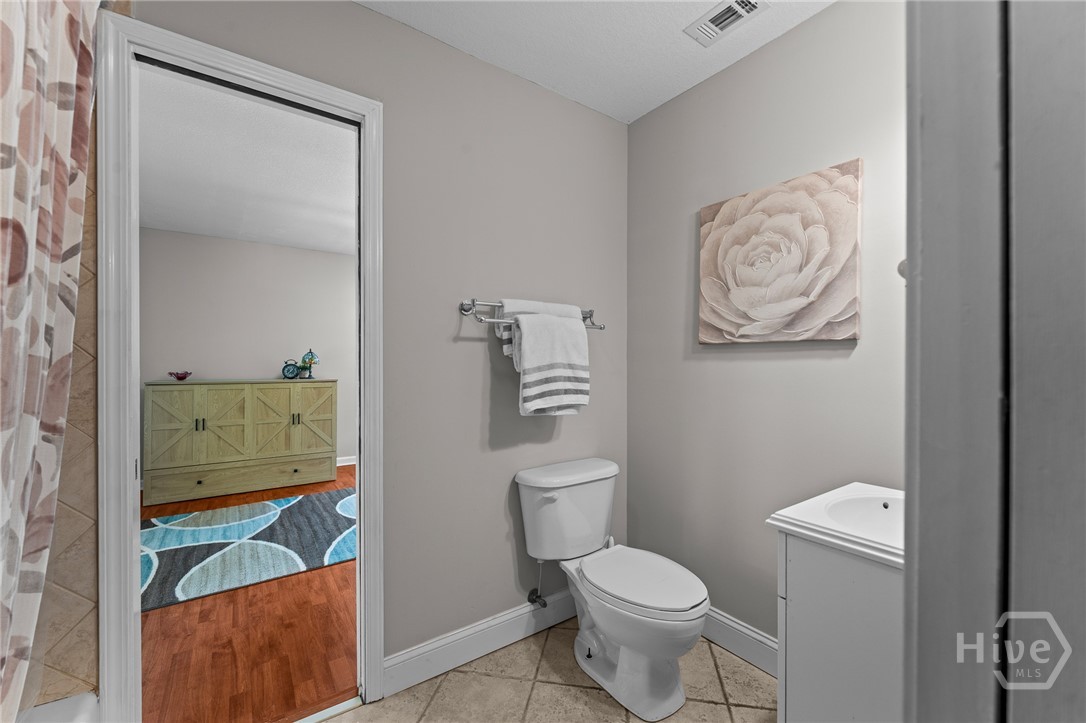 222 Middleton Road Guyton, GA 31312 - Photo 41 of 55 Upstairs guest bath