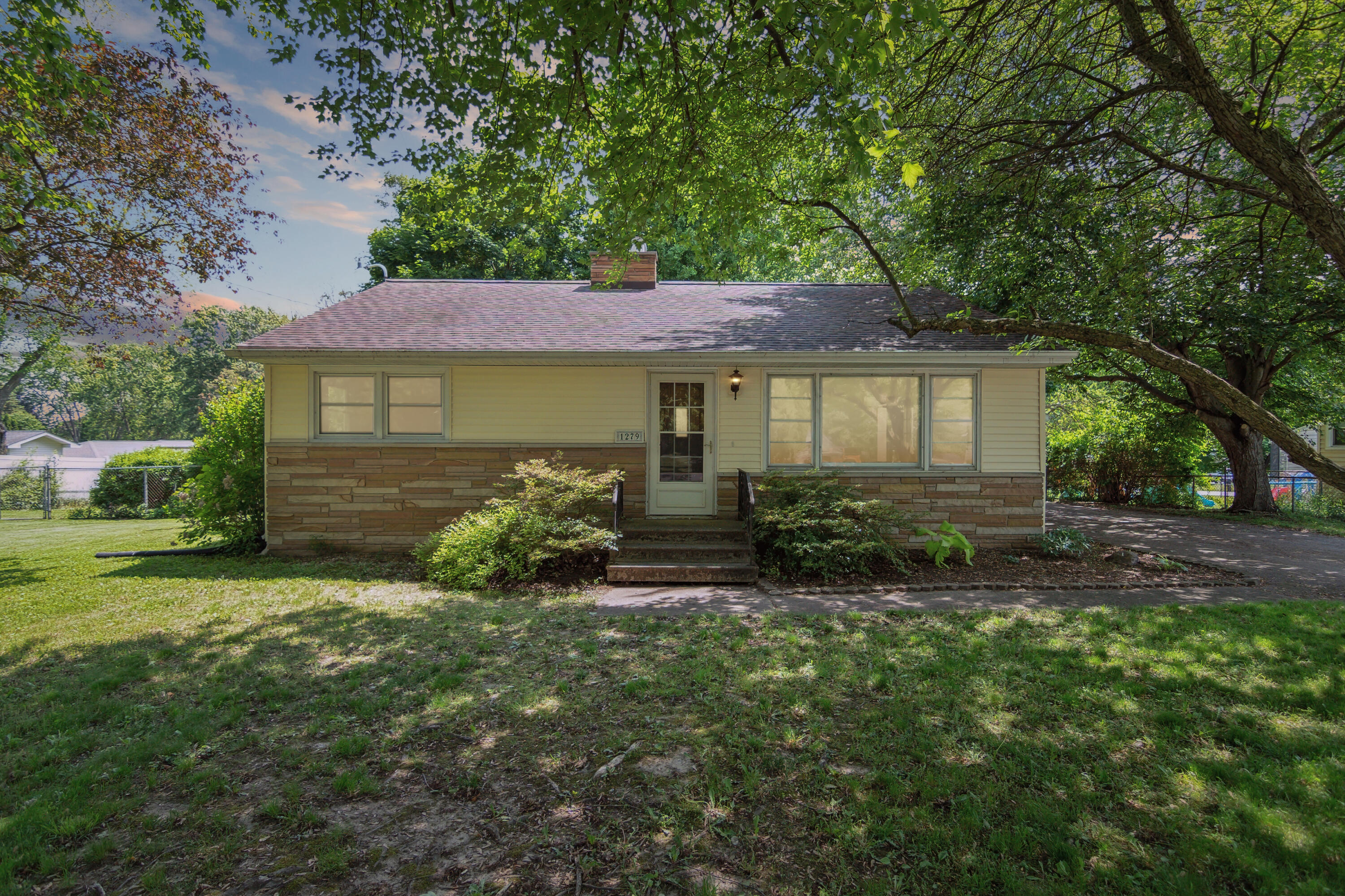 1279 Cunningham Road Jackson, MI 49201 - Photo 1 of 42 01-1279-Cunningham-Rd-Jackson-MI-49201-W