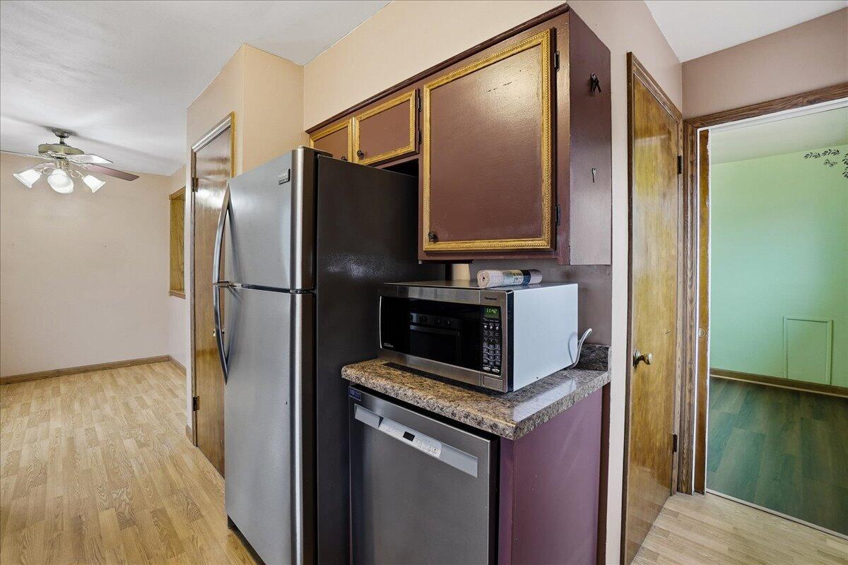 909 North Rensselaer Street Griffith, IN 46319 - Photo 16 of 32 1200x800