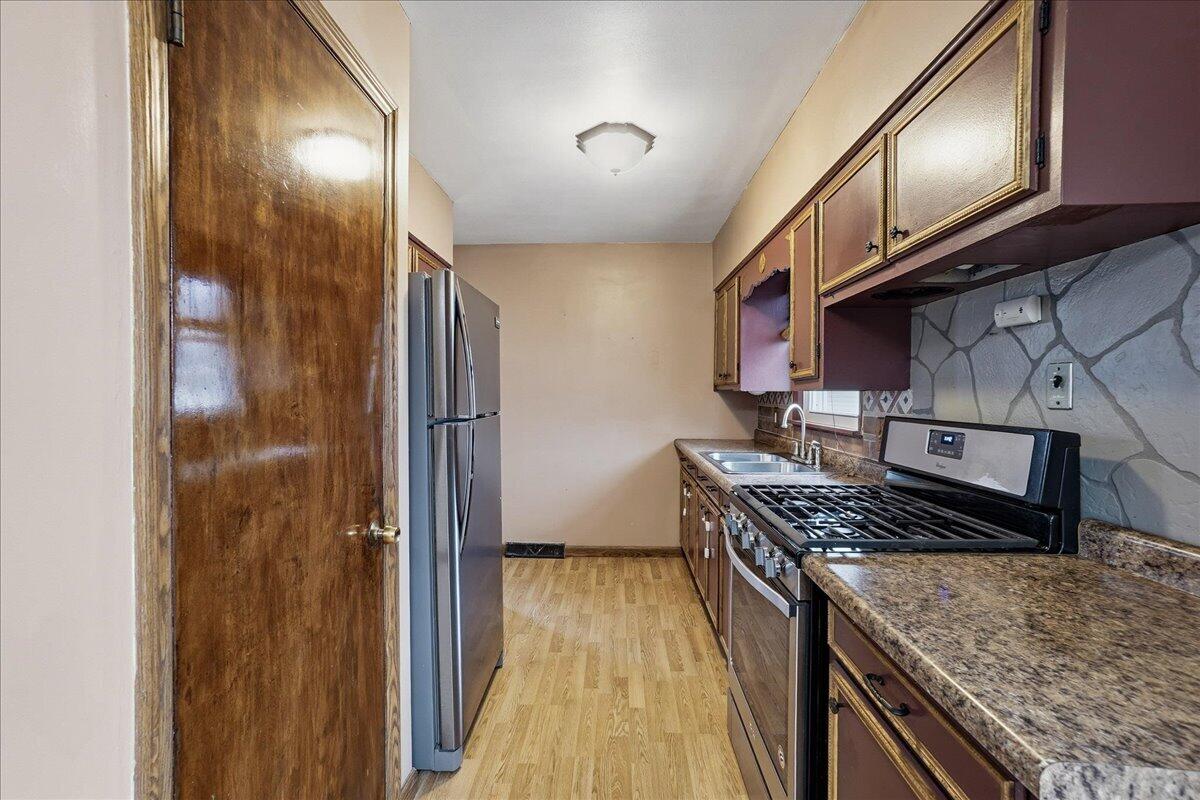 909 North Rensselaer Street Griffith, IN 46319 - Photo 17 of 32 1200x800