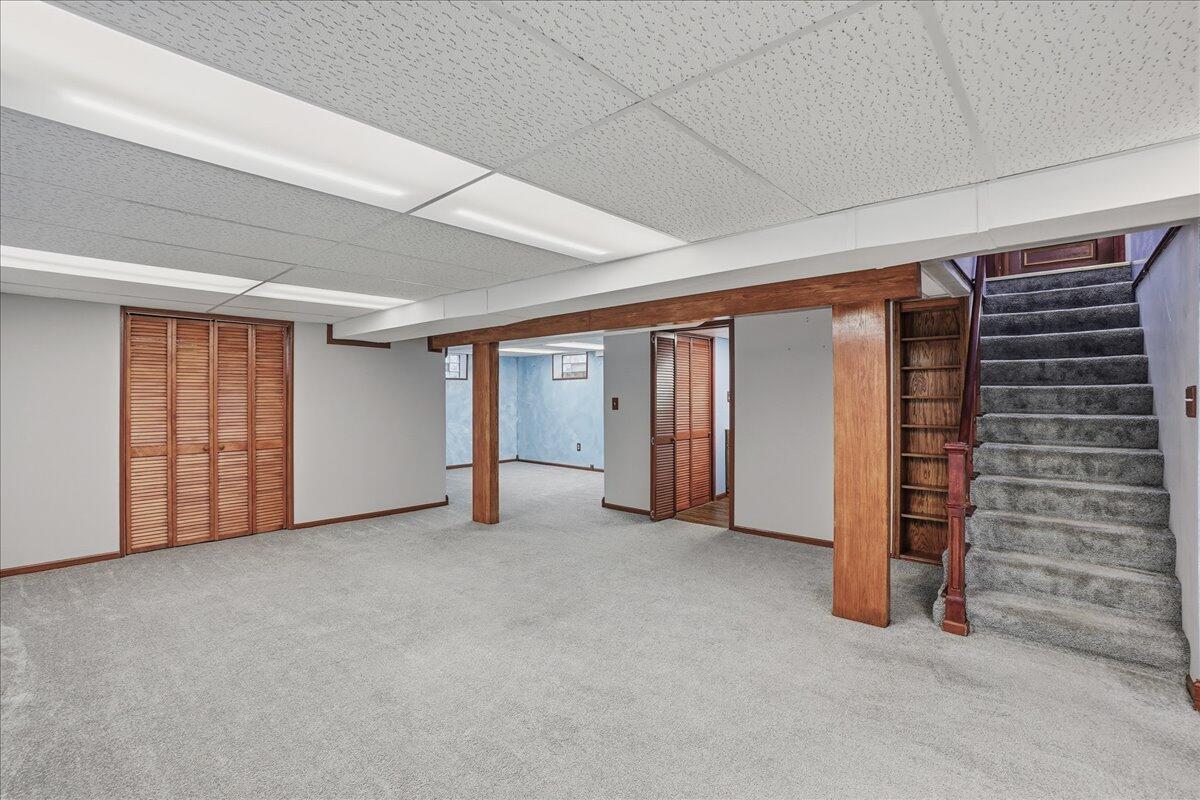 909 North Rensselaer Street Griffith, IN 46319 - Photo 19 of 32 1200x800