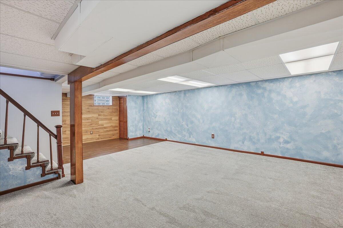 909 North Rensselaer Street Griffith, IN 46319 - Photo 22 of 32 1200x799