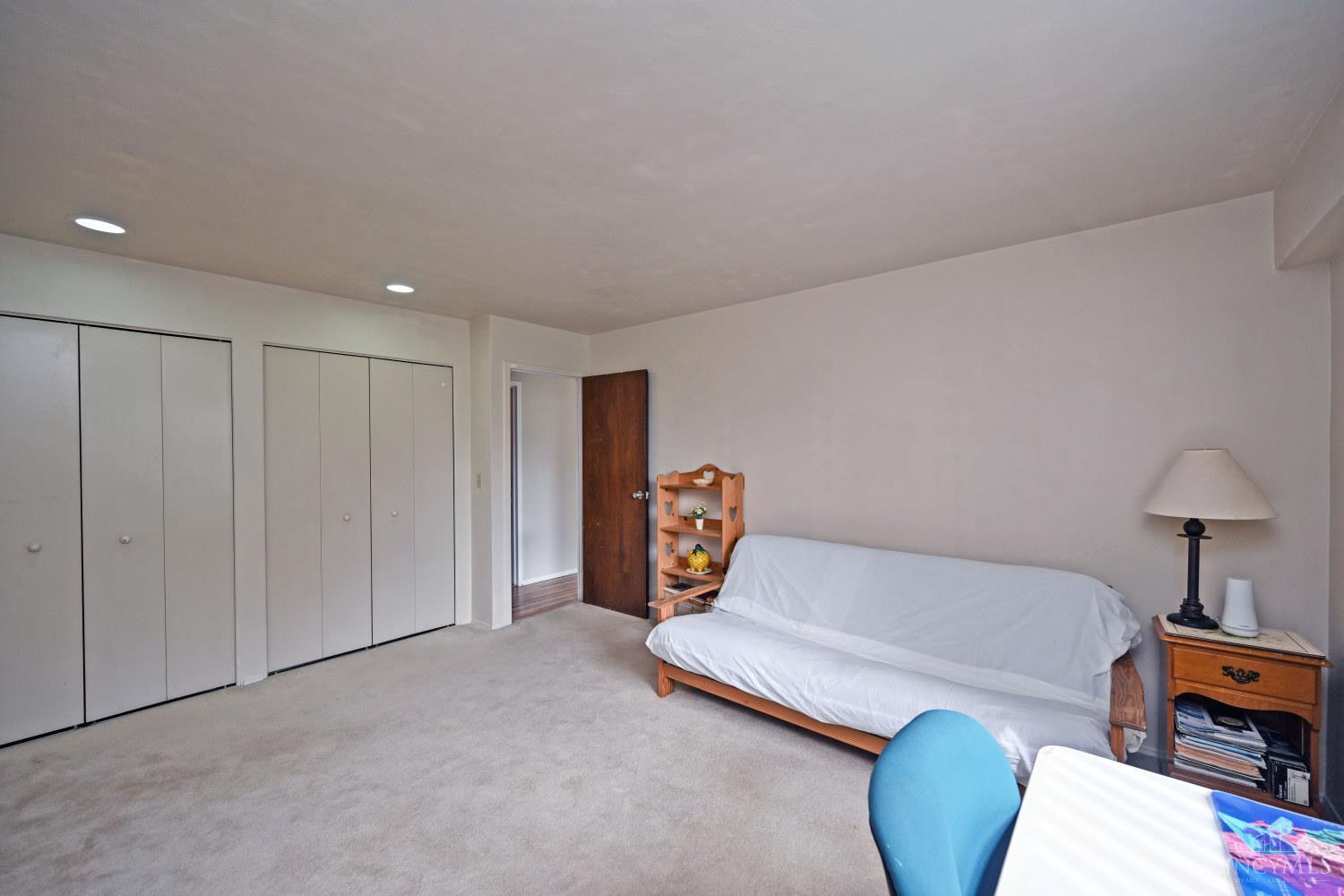 1815 William Howard Taft Road, Unit 607 Cincinnati, OH 45206 - Photo 17 of 31