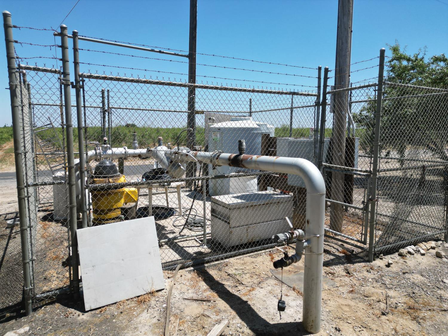 5658 Road 28 Madera, CA 93637 - Photo 3 of 12 a view of roof deck