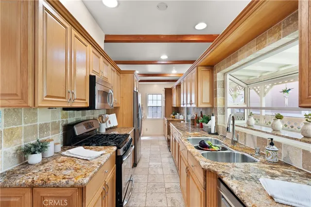 $919,000 | 2325 South Gaffey Street, San Pedro, CA 90731