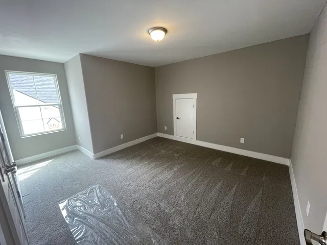 a view of livingroom with furniture