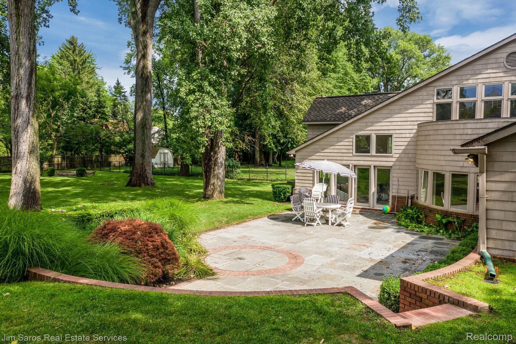 170 Lothrop Road Grosse Pointe, MI 48236 - Photo 13 of 18 170+Lothrop+Rd+Grosse+Pointe+Farms-7-web.jpg