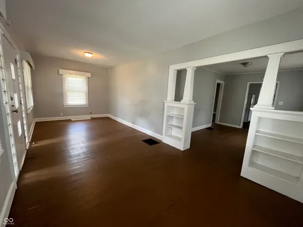 $1,175 | 1527 North Chester Avenue, Indianapolis, IN 46201