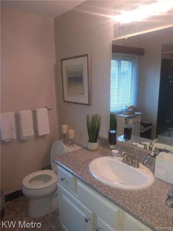 35383 Glengary Circle Farmington Hills, MI 48331 - Photo 14 of 14