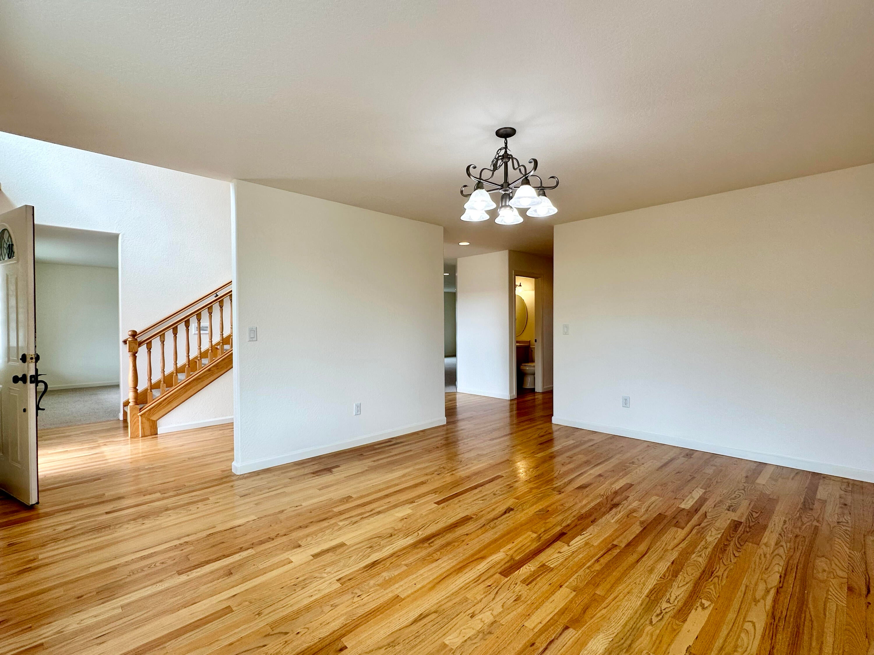 112 Walnut Place Phoenix, OR 97535 - Photo 6 of 78 Formal dining