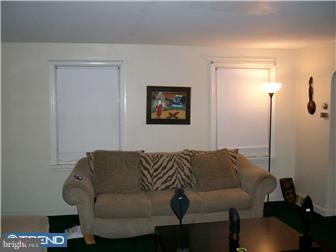814 Laurel Road Yeadon, PA 19050 - Photo 3 of 6 Gallery Image 3