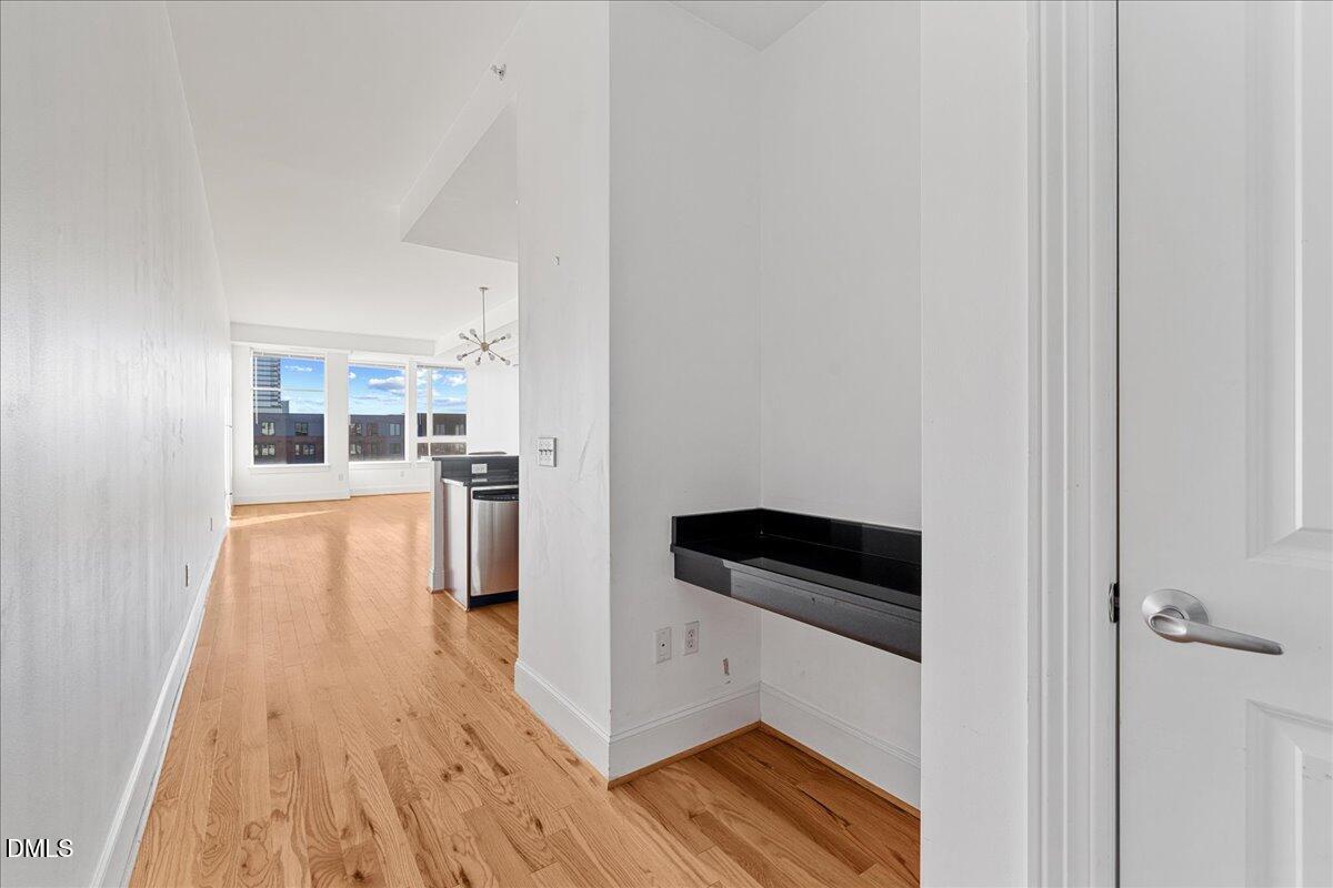 400 West North Street, Unit 900 Raleigh, NC 27603 - Photo 13 of 48 13-400 W North St unit 900