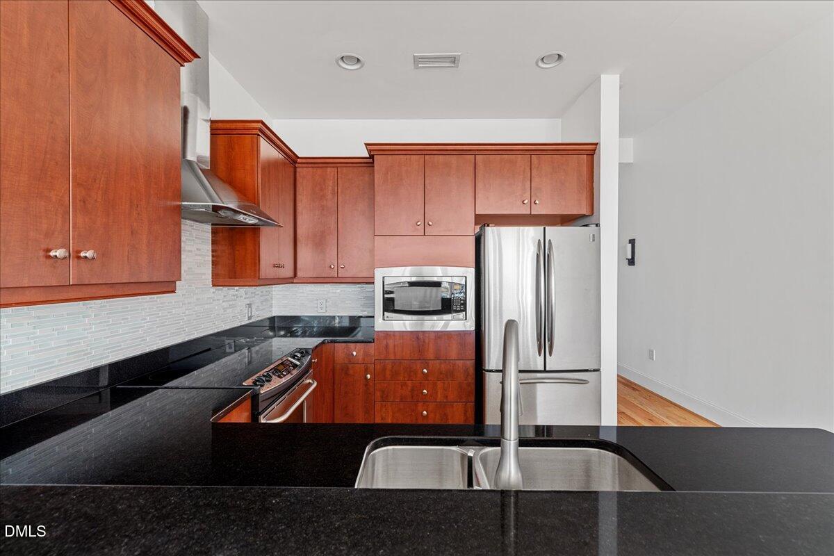 400 West North Street, Unit 900 Raleigh, NC 27603 - Photo 17 of 48 17-400 W North St unit 900