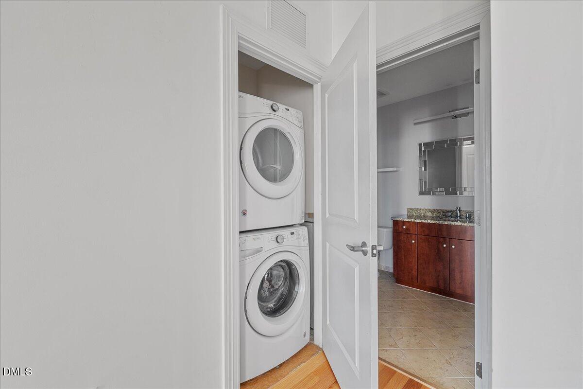 400 West North Street, Unit 900 Raleigh, NC 27603 - Photo 28 of 48 28-400 W North St unit 900