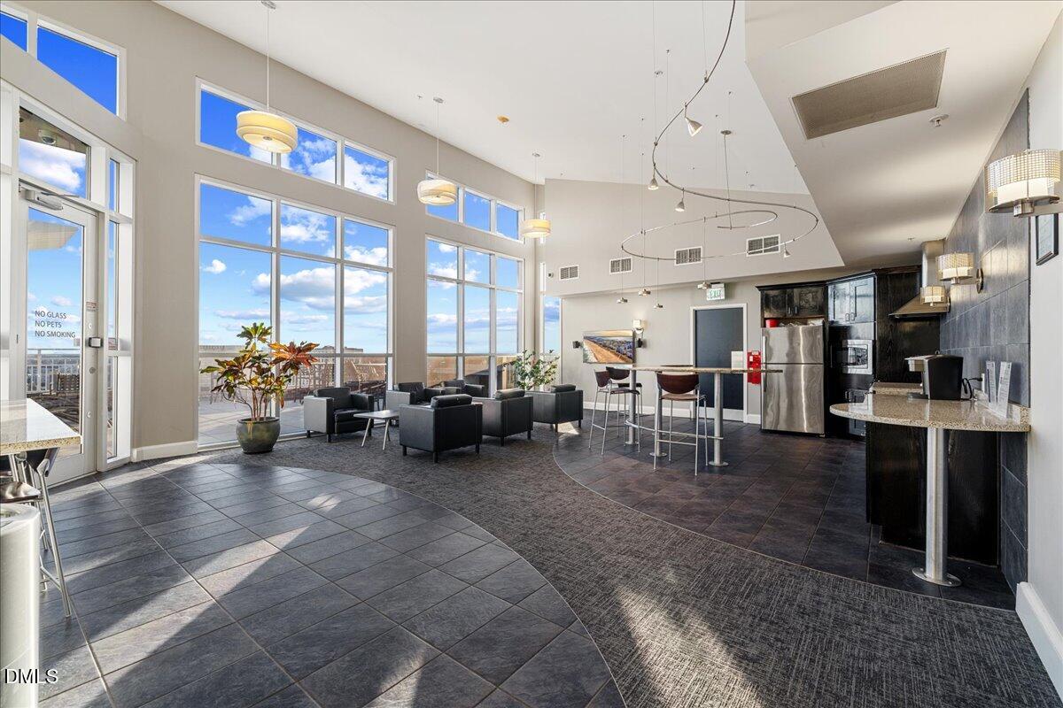 400 West North Street, Unit 900 Raleigh, NC 27603 - Photo 37 of 48 37-400 W North St unit 900