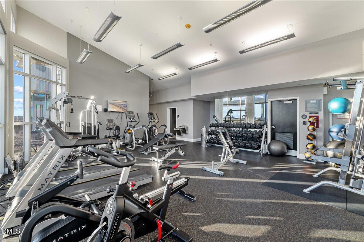 400 West North Street, Unit 900 Raleigh, NC 27603 - Photo 44 of 48 44-400 W North St unit 900