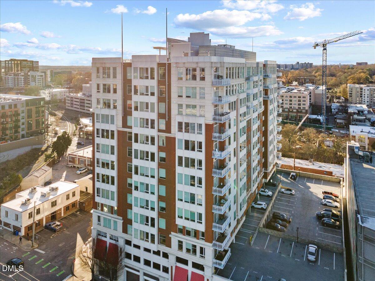 400 West North Street, Unit 900 Raleigh, NC 27603 - Photo 5 of 48 05-400 W North St unit 900
