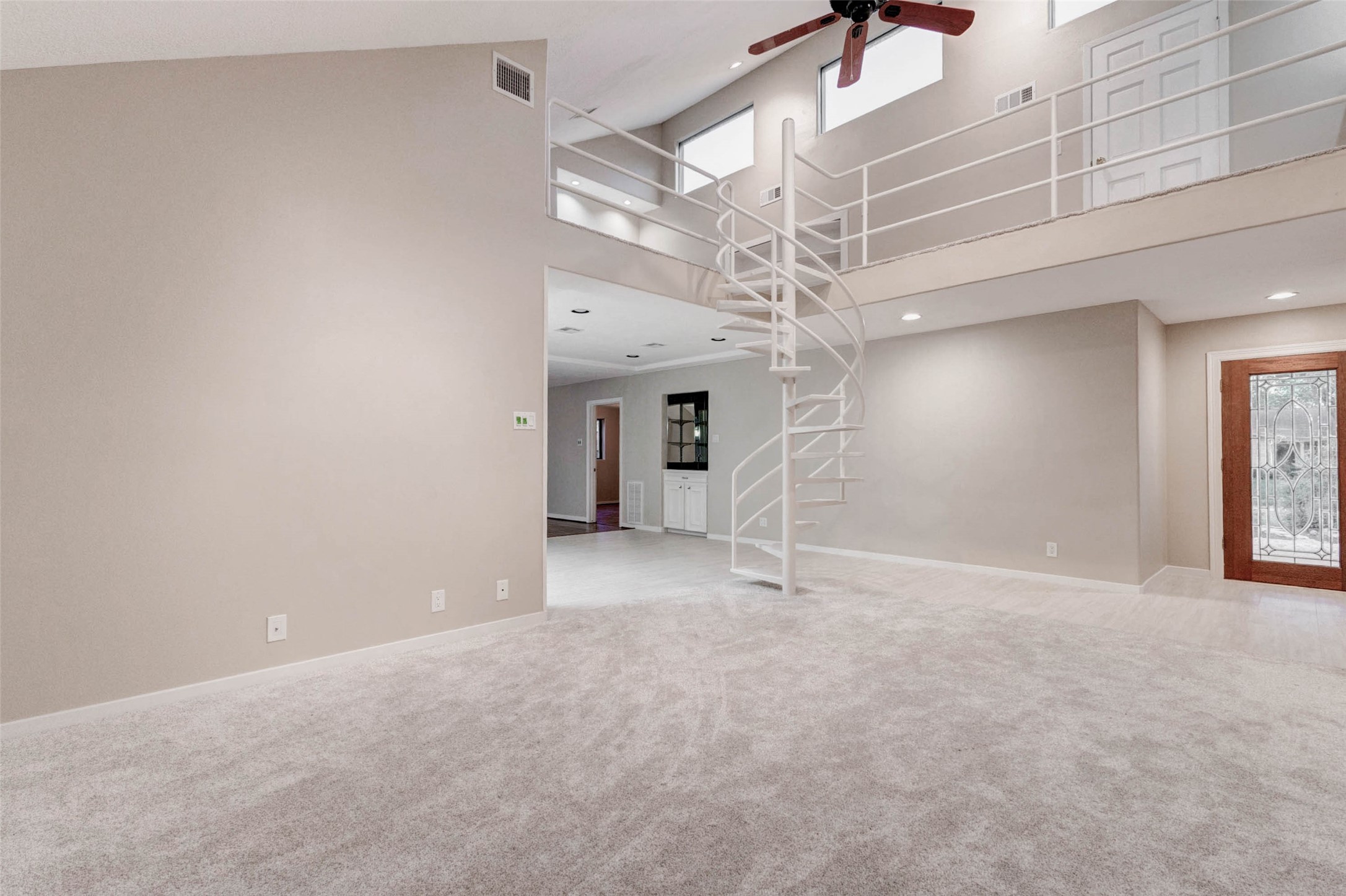 9650 Val Verde Street Houston, TX 77063 - Photo 6 of 50