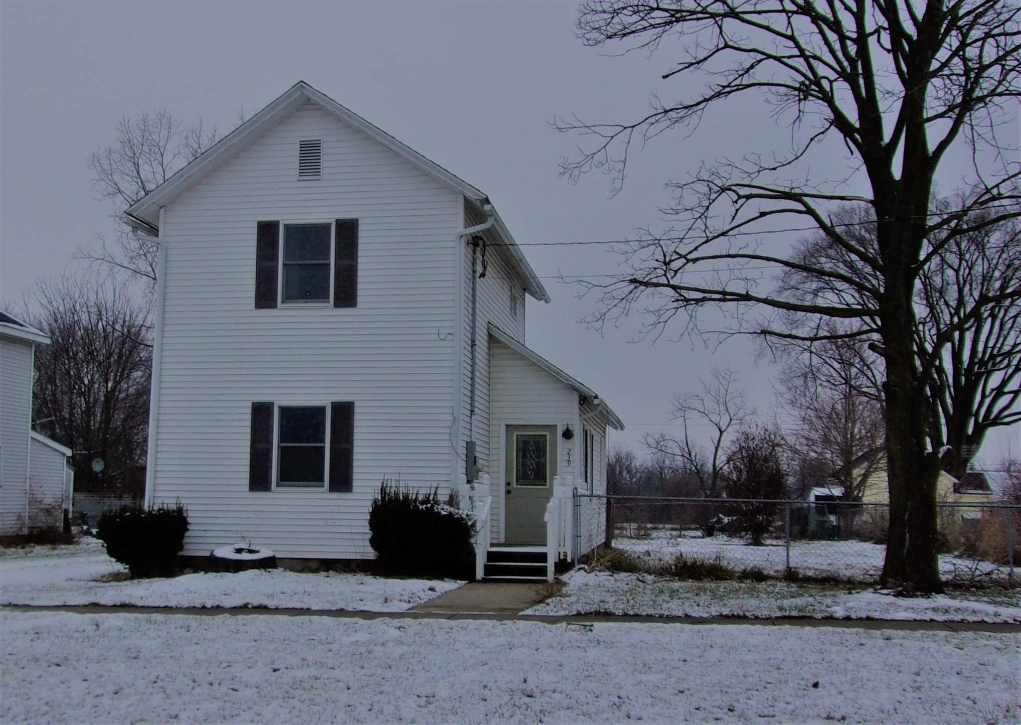 239 Walnut Street Butler, IN 46721 - Photo 1 of 8