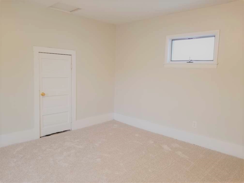 239 Walnut Street Butler, IN 46721 - Photo 6 of 8