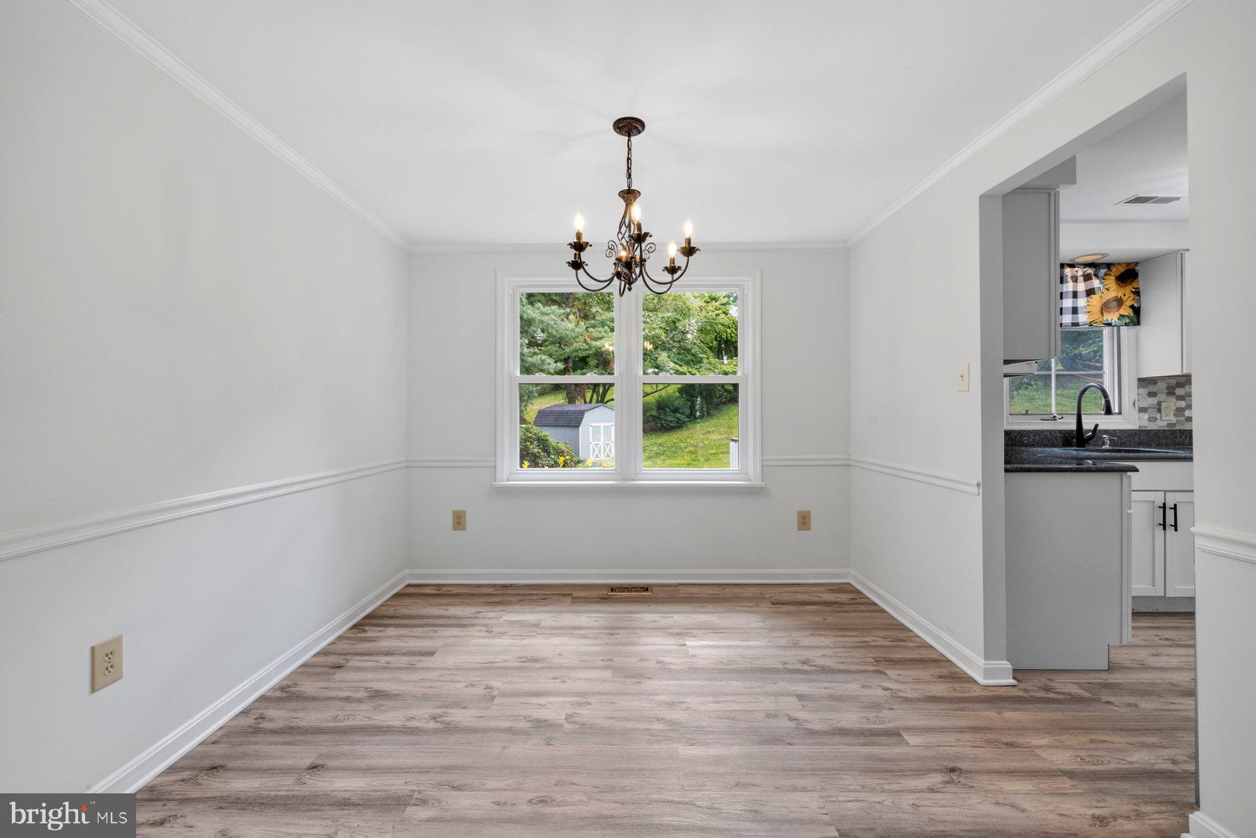 302 Spring Gate Court Mount Airy, MD 21771 - Photo 13 of 48